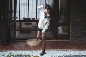 面饼仙儿《爱宕JK2》主题写真：47张全套美图，含1个视频