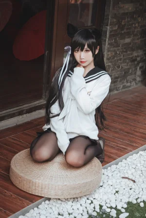 面饼仙儿《爱宕JK2》主题写真：47张全套美图，含1个视频