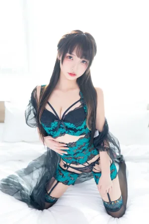 神楽坂真冬《第四季 序号20：《绿野仙踪》》主题写真：75张全套美图