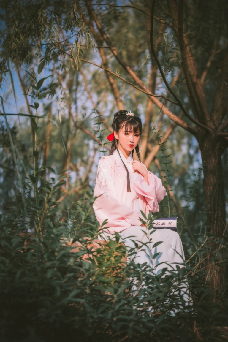 面饼仙儿《明治汉服》主题写真：22张全套美图