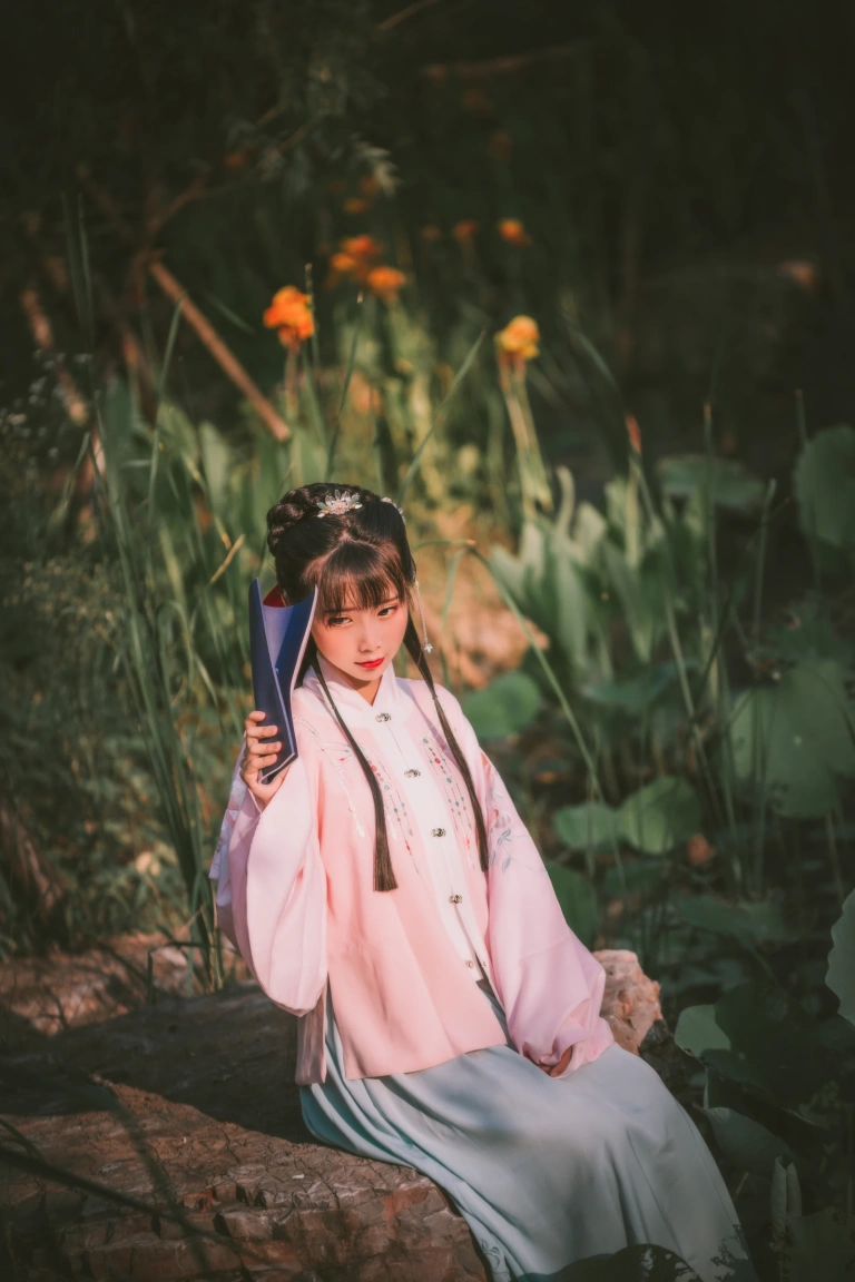 面饼仙儿《明治汉服》主题写真：22张全套美图