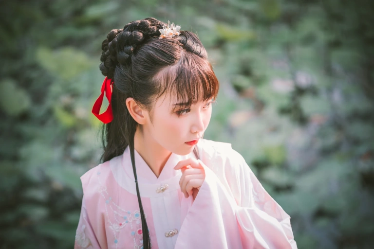 面饼仙儿《明治汉服》主题写真：22张全套美图