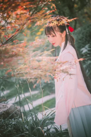 面饼仙儿《明治汉服》主题写真：22张全套美图