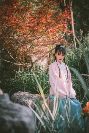 面饼仙儿《明治汉服》主题写真：22张全套美图