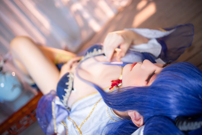 星之迟迟《《琉璃之宴》 伊吹》主题写真：25张全套美图