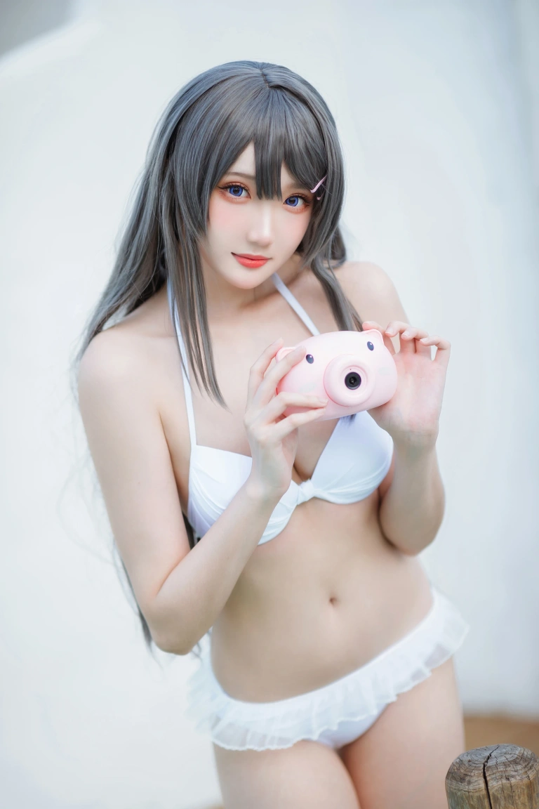 瓜希酱《樱岛麻衣 泳装》主题写真：28张全套美图