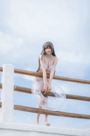 瓜希酱《樱岛麻衣 泳装》主题写真：28张全套美图