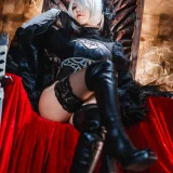 蜜汁猫裘《2b》主题写真：72张全套美图，含1个视频