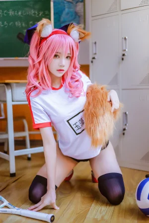 桜桃喵《玉藻前体操服》主题写真：31张全套美图
