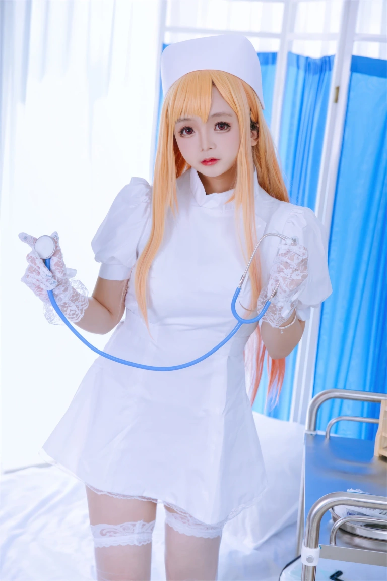 日奈娇(椎名莜)《喜多川海梦护士》主题写真：48张全套美图