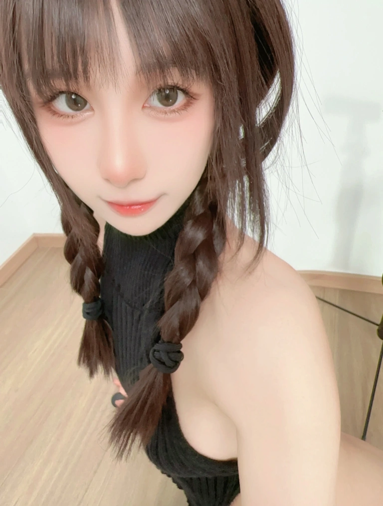 布丁大法《[Perohub] 2025年11月合集》主题写真：142张全套美图，含10个视频