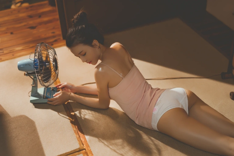 桜桃喵《炙夏01》主题写真：47张全套美图