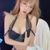过期米线线喵《砂痣》主题写真：30张全套美图