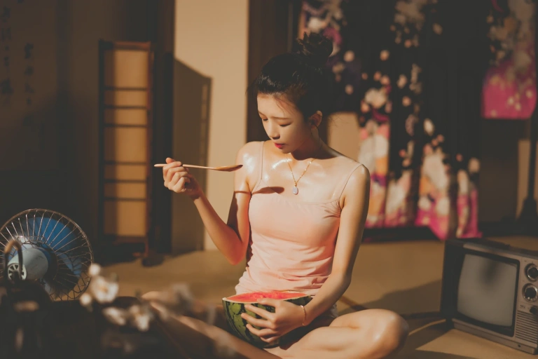 桜桃喵《炙夏02》主题写真：39张全套美图