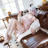 瓜希酱《碧蓝航线 埃吉尔睡衣》主题写真：20张全套美图