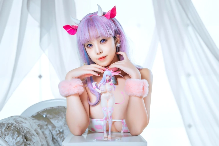 蜜汁猫裘《普利茅斯》主题写真：74张全套美图，含1个视频