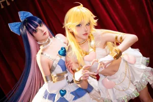 阿包也是兔娘《吊带袜天使（&苏苏苏Sofia）》主题写真：33张全套美图