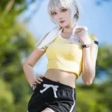 瓜希酱《灵笼 白月魁运动服》主题写真：15张全套美图