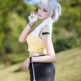 瓜希酱《灵笼 白月魁运动服》主题写真：15张全套美图