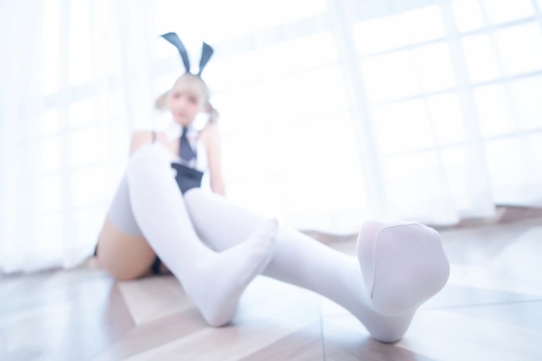 神楽坂真冬《2021.12月微博订阅》主题写真：60张全套美图