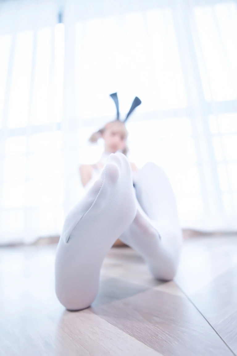 神楽坂真冬《2021.12月微博订阅》主题写真：60张全套美图