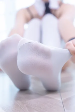 神楽坂真冬《2021.12月微博订阅》主题写真：60张全套美图