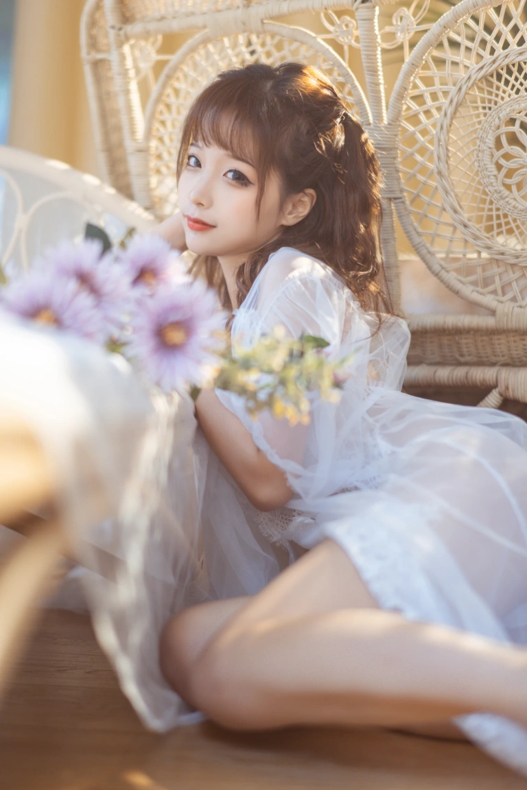 蠢沫沫《轻纱》主题写真：31张全套美图