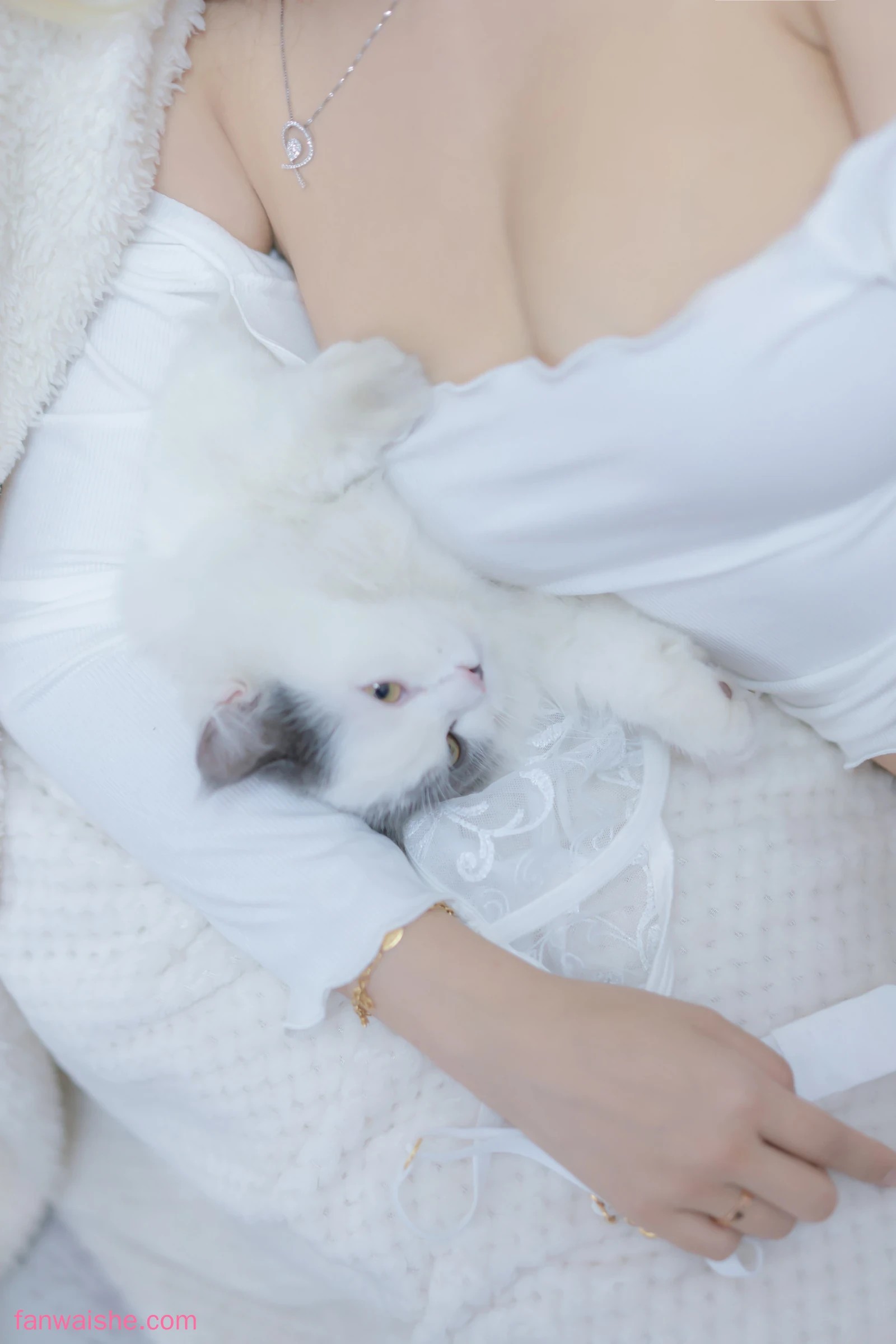过期米线线喵 过期米线线喵 NO.105 - 我和猫