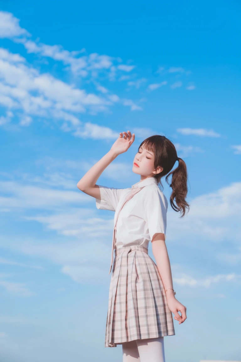 桜桃喵《橘子汽水》主题写真：15张全套美图