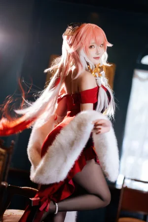 瓜希酱《鸣潮 长离·必胜客联动》主题写真：18张全套美图