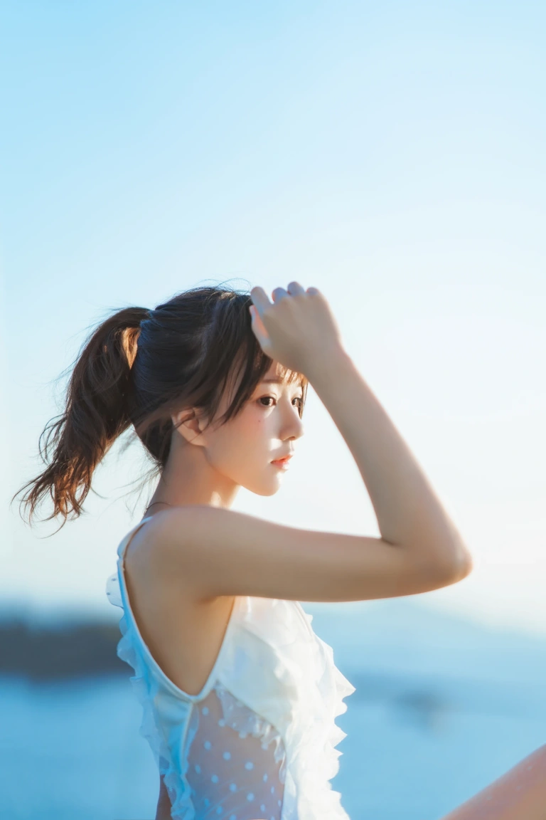 桜桃喵《海盐》主题写真：23张全套美图