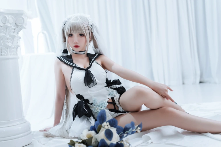 面饼仙儿《可畏婚纱》主题写真：25张全套美图