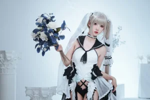 面饼仙儿《可畏婚纱》主题写真：25张全套美图