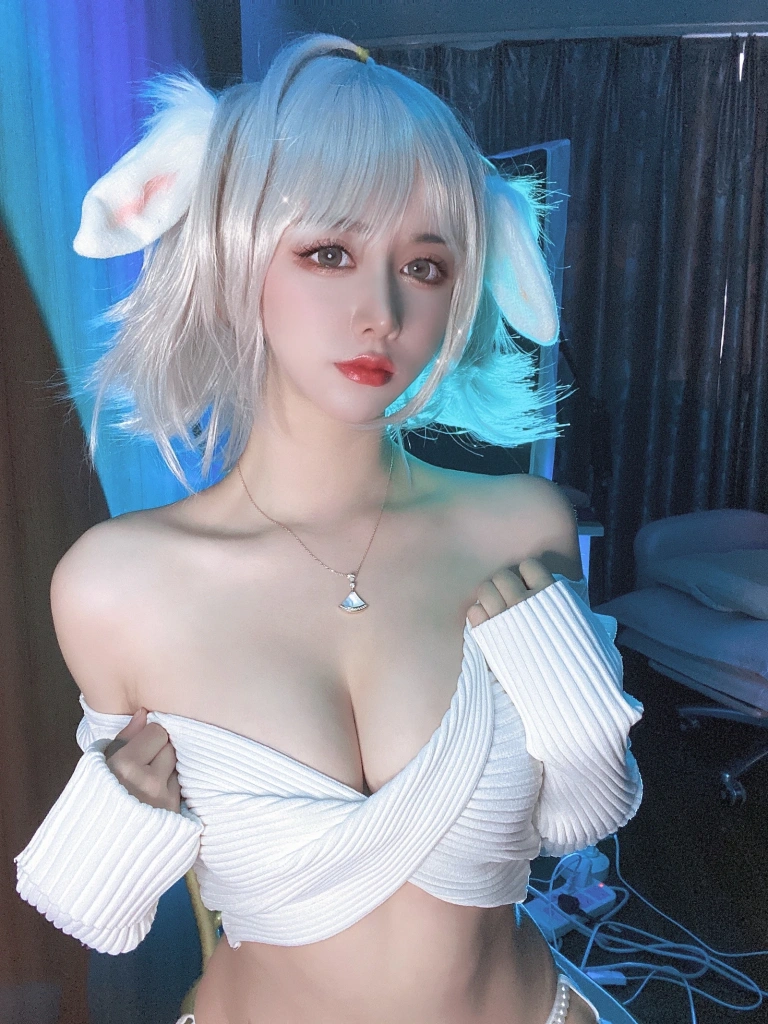 过期米线线喵《兔子小姐》主题写真：52张全套美图，含1个视频