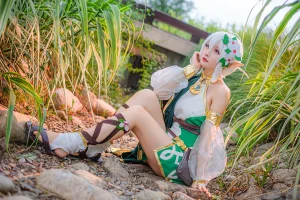 星之迟迟《《秘密花园》 可可萝》主题写真：17张全套美图