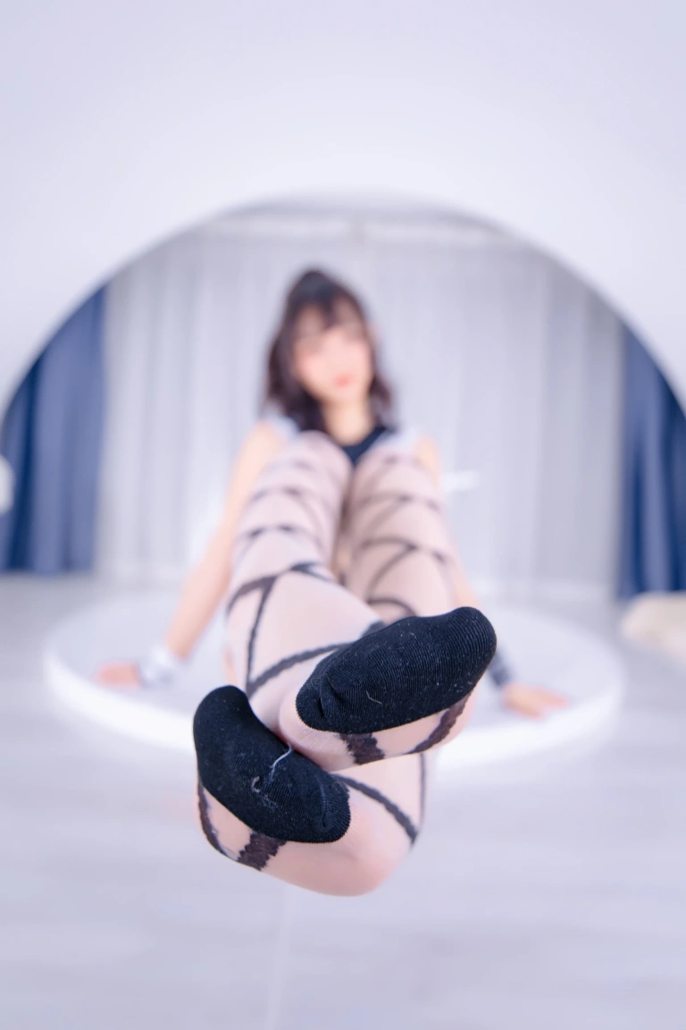 神楽坂真冬《2022.03月微博订阅》主题写真：40张全套美图