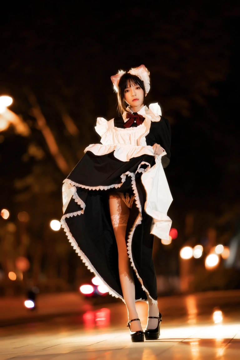 桜桃喵《长裙妹抖（夜）》主题写真：19张全套美图