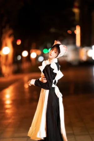 桜桃喵《长裙妹抖（夜）》主题写真：19张全套美图