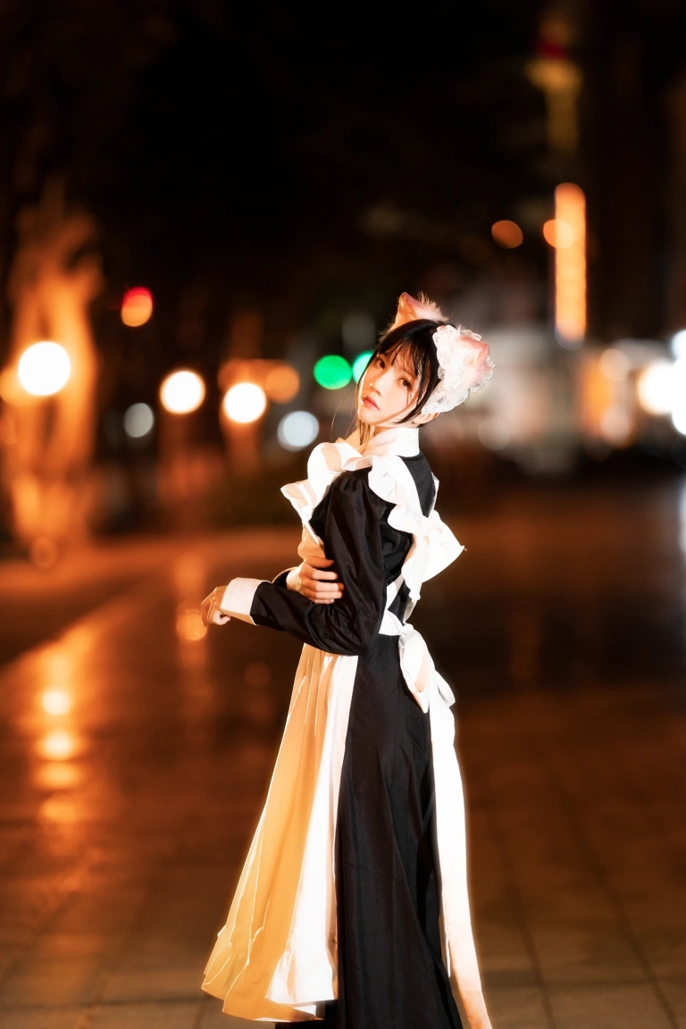 桜桃喵《长裙妹抖（夜）》主题写真：19张全套美图