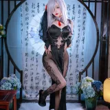 日奈娇(椎名莜)《2023.12月月刊 赠送 申鹤旗袍》主题写真：22张全套美图