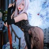 日奈娇(椎名莜)《2023.12月月刊 赠送 申鹤旗袍》主题写真：22张全套美图