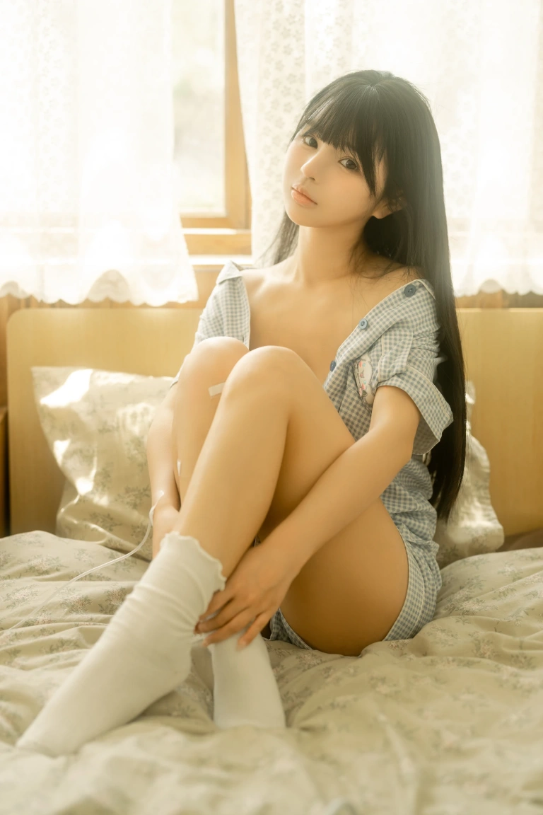 桜井宁宁《生病女友》主题写真：90张全套美图