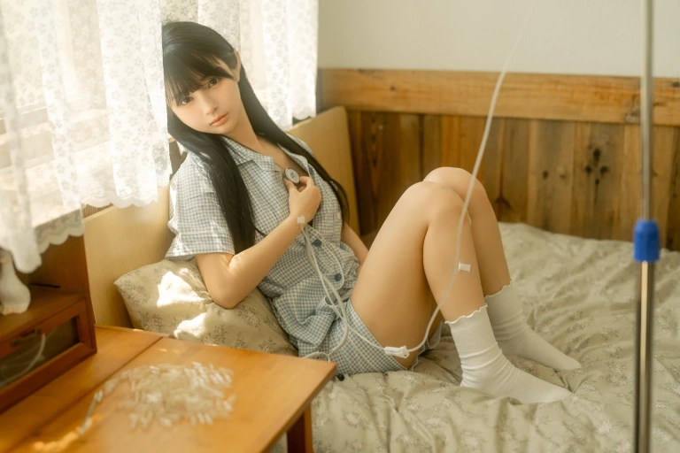桜井宁宁《生病女友》主题写真：90张全套美图