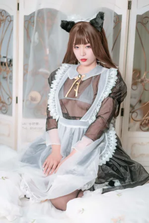轩萧学姐《NO.10 – 透明女仆》主题写真：28张全套美图