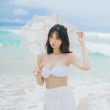 念雪《听海》主题写真：36张全套美图