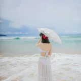 念雪《听海》主题写真：36张全套美图