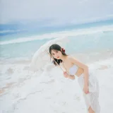 念雪《听海》主题写真：36张全套美图