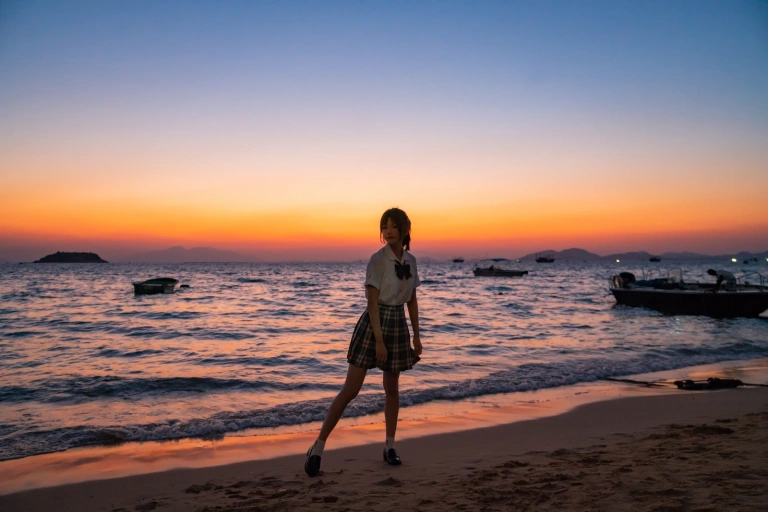 桜桃喵《逐海》主题写真：17张全套美图