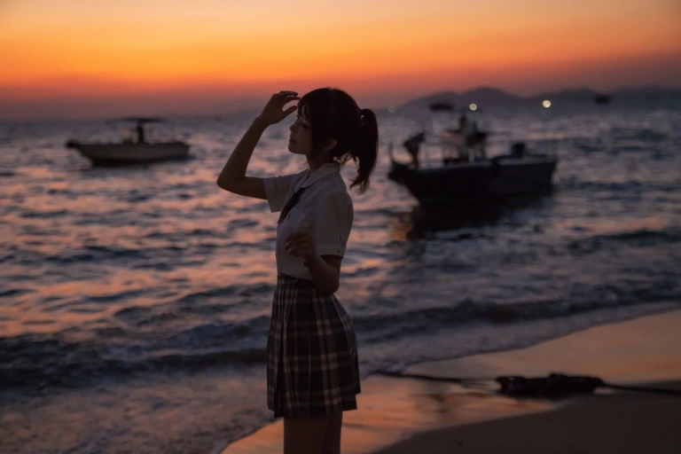 桜桃喵《逐海》主题写真：17张全套美图