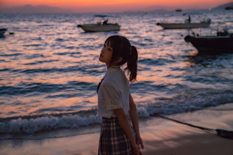 桜桃喵《逐海》主题写真：17张全套美图
